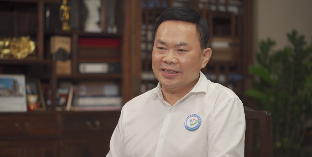 公益的力量丨必一运动建设董事长庄重：慕贤思齐，大山儒商丹心为公益